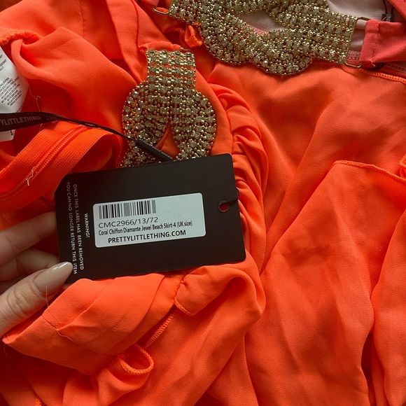 NWT PrettyLittleThing Set Bikini top with Skirt! Coverup set. - Picture 4 of 7